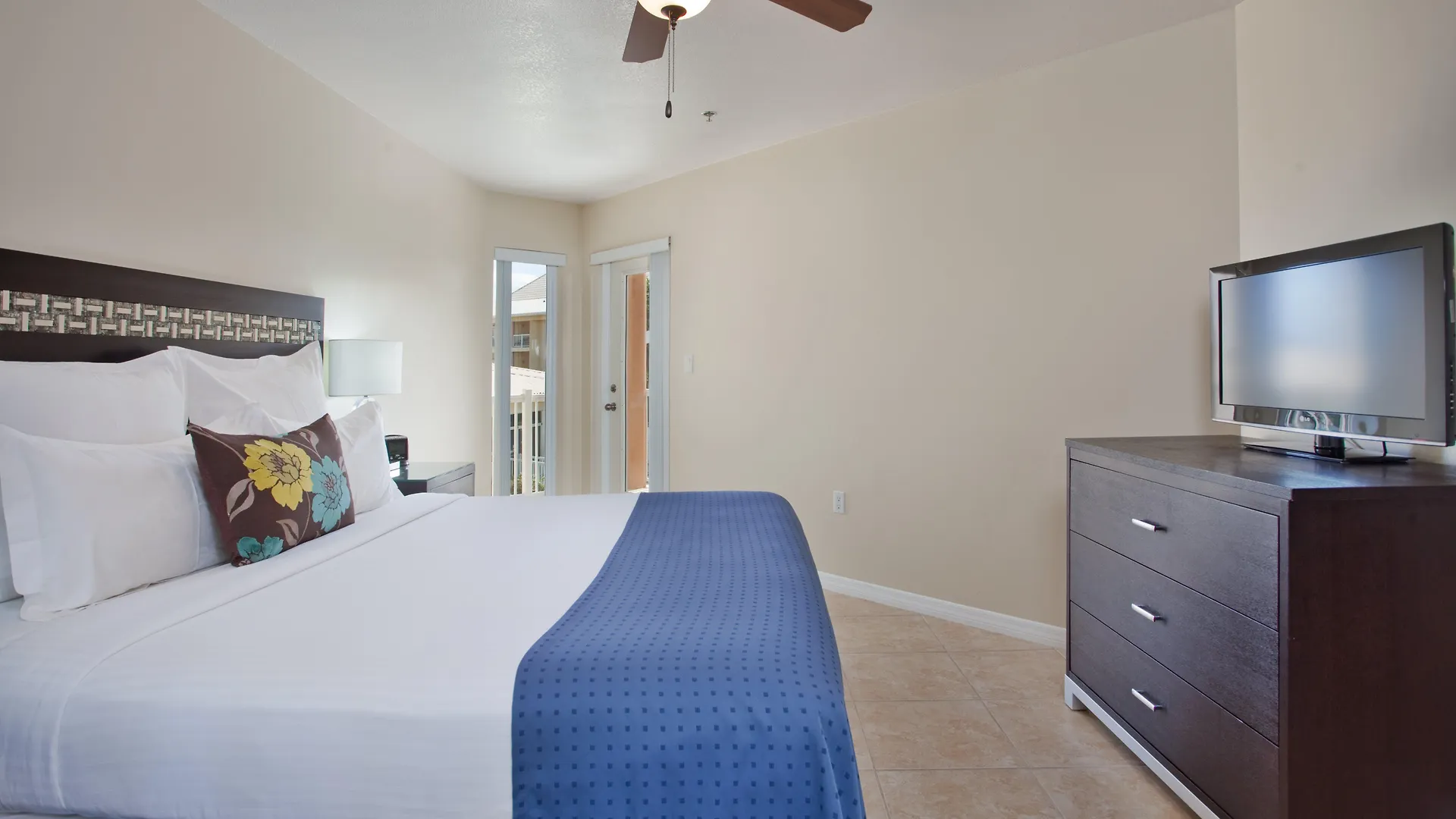 Holiday Inn Resort Grand Cayman By Ihg (Adults Only) West Bay